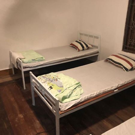 Vernice Backpacker Hostel Vientiane Esterno foto