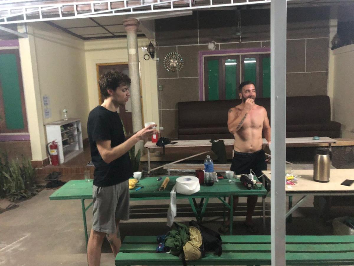Vernice Backpacker Hostel Vientiane Esterno foto