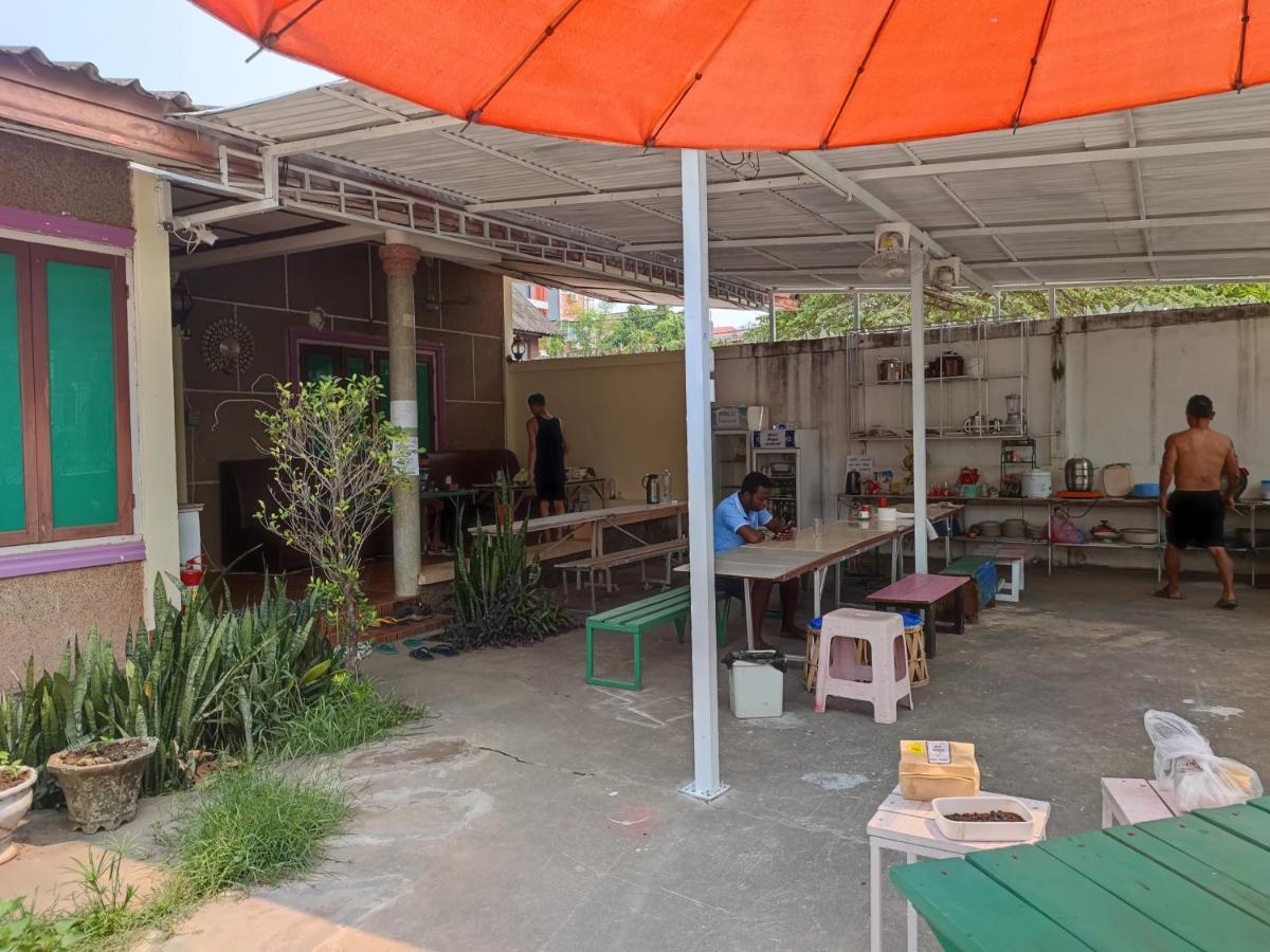 Vernice Backpacker Hostel Vientiane Esterno foto